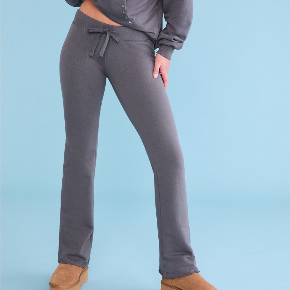 Aeropostale Demetria Fit & Flare Low Rise Sweatpants Dark Gray New With Tags!
